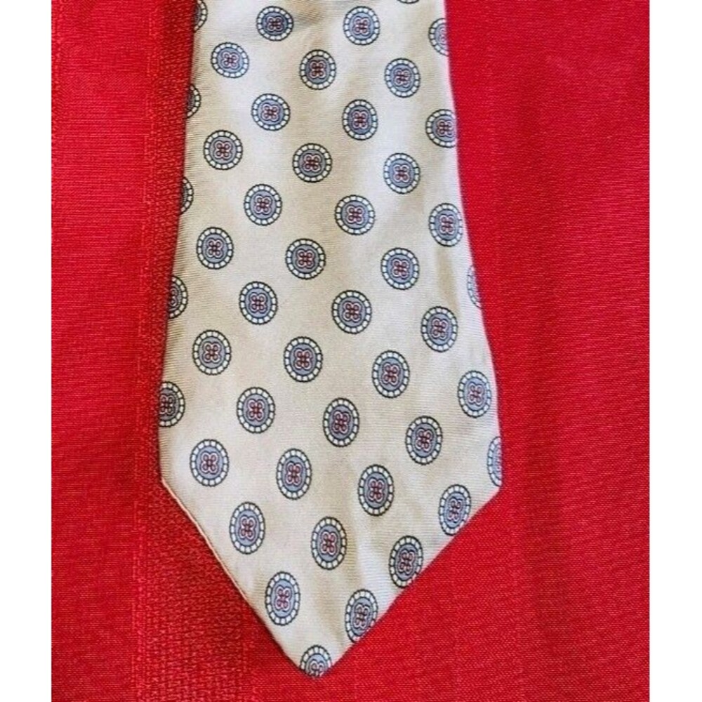 Vtg Johnny Carson 1970's Apparel Italian Silk Tie Foulard Medallion Cream 57x3.5